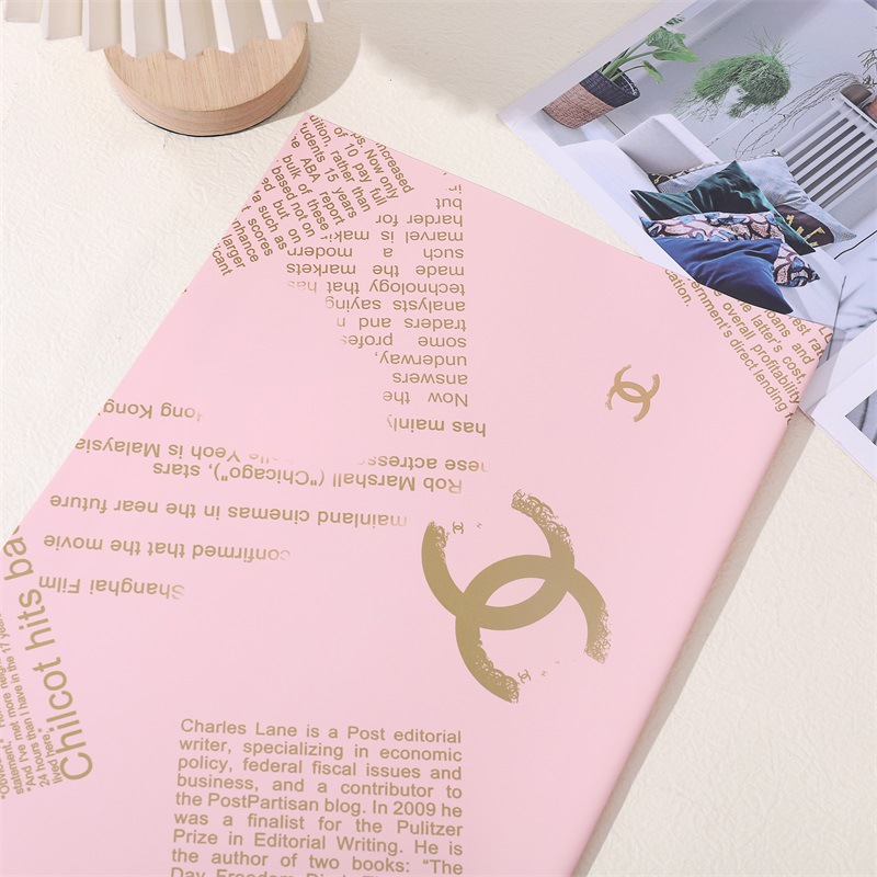 Baliaci papier značky Chanel