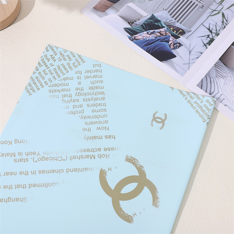 Baliaci papier značky Chanel
